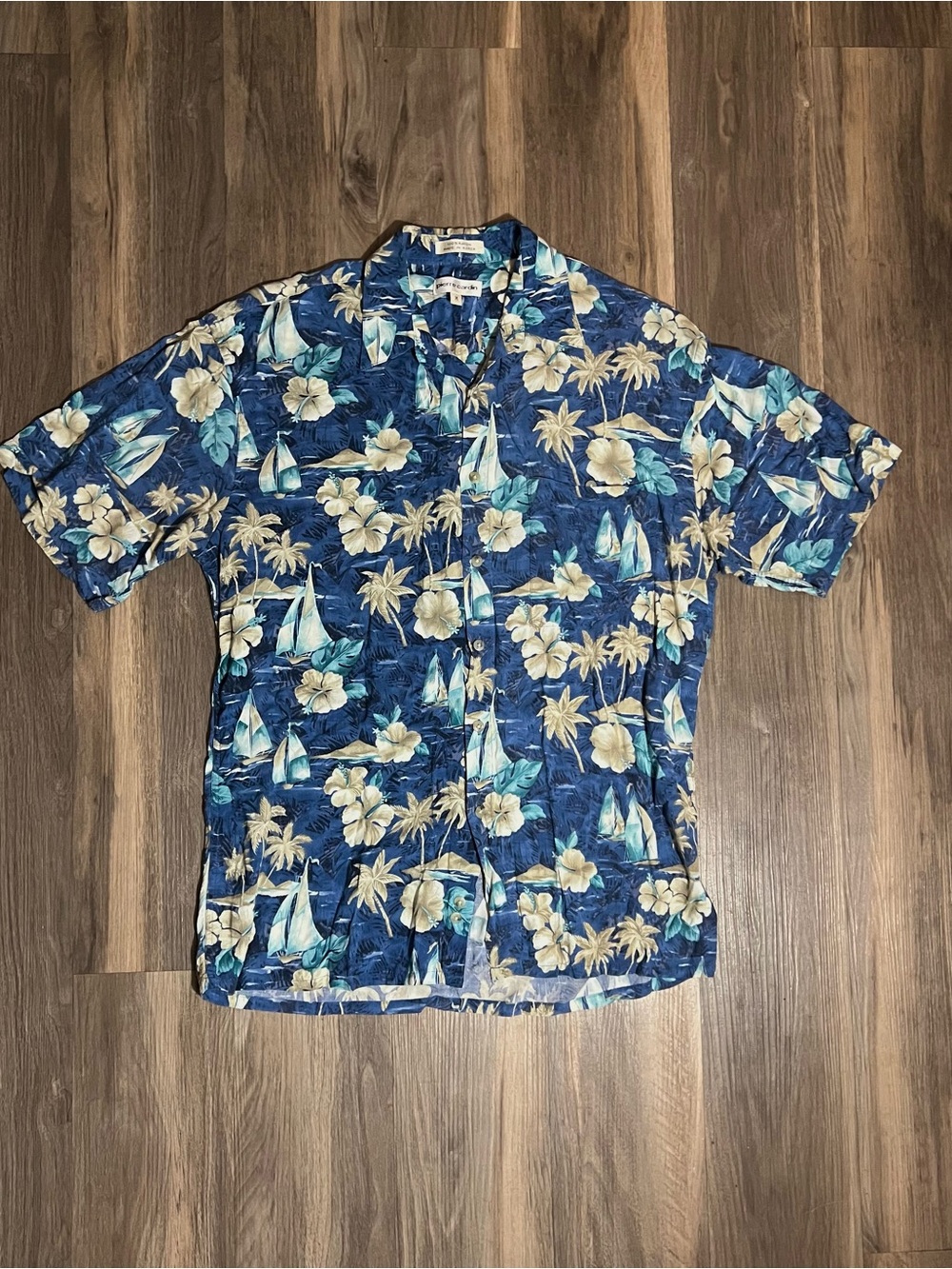 Pierre Cardin Hawaiian Shirt Mens Medium Rayon Blue Sailboats Flowers Palm Tree